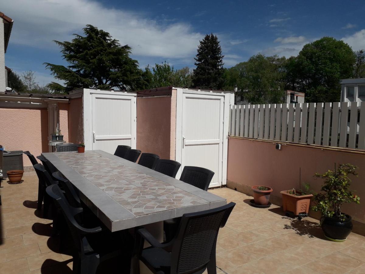 La Maison Rose 2 Chambres Avec Lit Pour 2 Personnes Et 2 Salles De Bains Nevers Eksteriør bilde